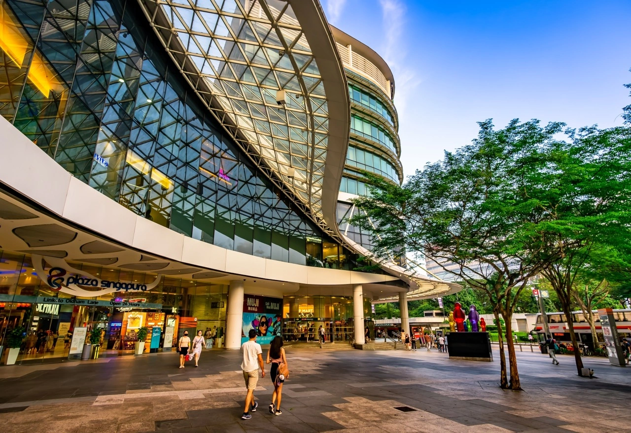 Orchard Road ถนนช้อปปิ้งชื่อดังที่เที่ยวสิงคโปร์สายช้อปห้ามพลาด