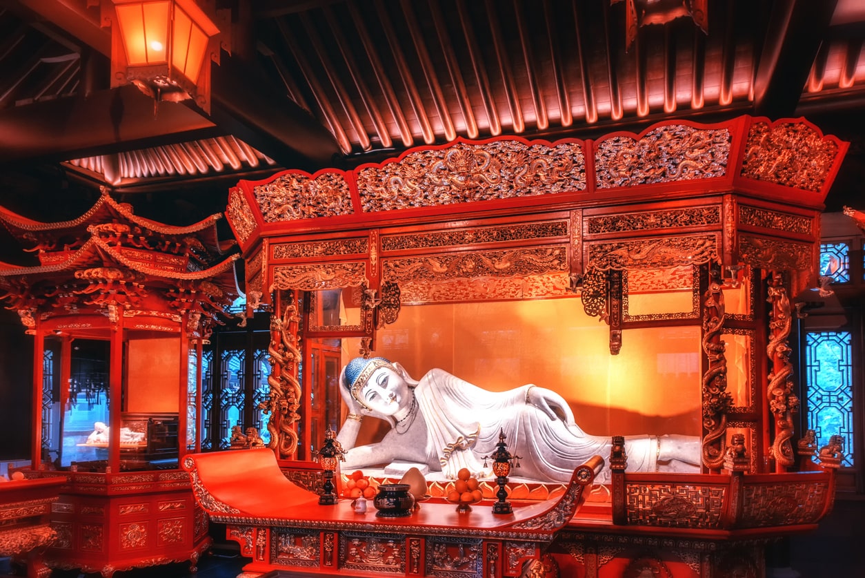 white-jade-buddha-sculpture-laying
