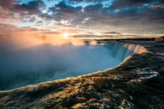 aerial-view-of-niagara-waterfall