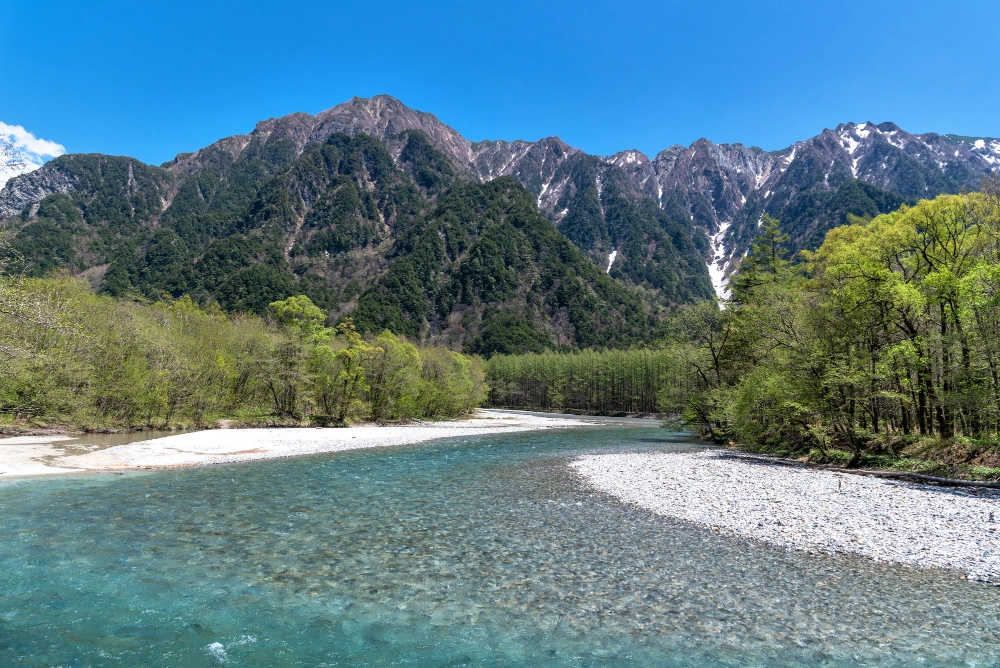 azusa-river-hotaka-mountain-kamikochi-northern-japan